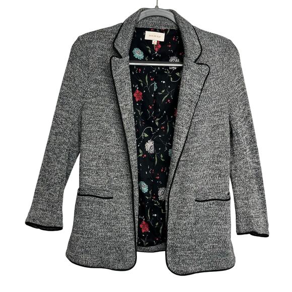 Skies Are Blue Textured Gray Blazer with Floral Interior - Picture 1 of 12